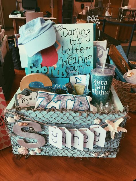 Beach Theme Basket, Beach Themed Basket, Mermaid Big Little Reveal, Big Little Reveal Basket, Big Little Basket Theme, Big Lil Baskets, Senior Baskets, Sorority Baskets, Big/little Baskets