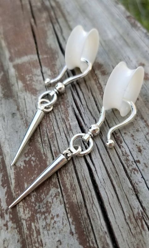 Hey, I found this really awesome Etsy listing at https://www.etsy.com/listing/707616235/spike-earrings-silver-dangle-spikes Earrings Gauges, Dangle Gauges, Stretched Ear, Gauge Earrings, Stretched Lobes, Ear Hangers, Plug Earrings, Ear Tunnels, Ear Weights