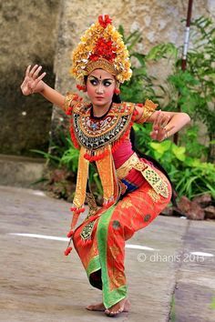 Bali Dancer, Balinese Food, Bali Girls, Classic Dance, Cultural Dance, Bali Lombok, Bali Hai, Indonesian Art, Exotic Dance