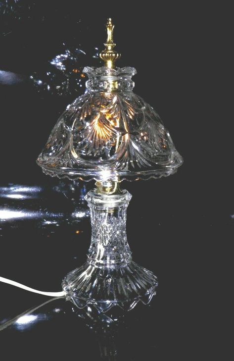 Vintage Crystal Lamp • 15.00$ Repurposed Lamp, Crystal Table Lamps, Crystal Lamp, Vintage Table Lamp, Absinthe Fountain, Vintage Crystal, Tea Lights, Barware, How To Look Better