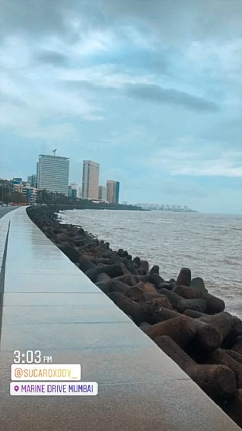 Marine Drive Mumbai Snapchat Story, Love Photo Collage, Bal Hanuman, Mumbai Travel, Room Video, Dubai Video, Blur Image Background, Marine Drive, Travel Photography Nature