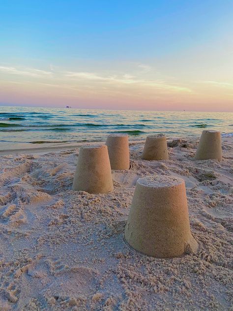 Gulf Shores Alabama Aesthetic, Sand Castle Aesthetic, Alabama Aesthetic, Bestie Activities, Beach Sand Castles, Castle Beach, Gulf Shores Beach, Alabama Beaches, Beach Pattern