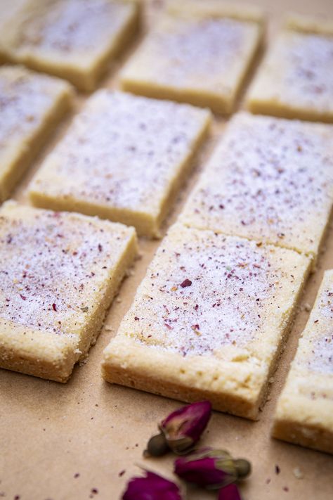 Rose shortbread cookies  — ANNIE STARKE Sunday Roast Chicken, Baking Powder Biscuits, Mountain Kitchen, Grilled Skirt Steak, Dessert Recipies, Chicken Asparagus, Sunday Roast, Honey Butter, Skirt Steak