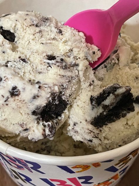 Cookie And Cream Ice Cream, Cookies N Cream Ice Cream, Baskin Robbins Ice Cream, Cookies And Cream Ice Cream, Cookies N Cream, Baskin Robbins, Cookies N Cream Cookies, Food Babe, Ice Cream Cookies