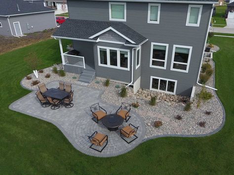 Patio Edging, Paver Designs, Concrete Patio Designs, Patio Pavers Design, Concrete Patios, Restaurant Patio, Patio Landscaping, Small Backyard Patio, Paver Patio