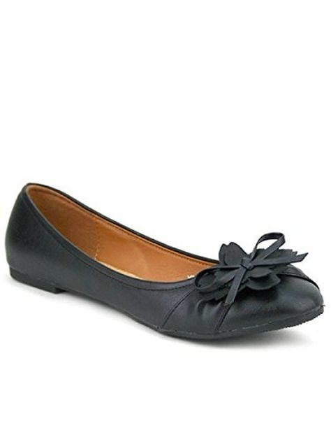 Cendriyon, Ballerine simili cuir noire FLO'S Mode Chaussures Femme #Ballerines #chaussures http://allurechaussure.com/cendriyon-ballerine-simili-cuir-noire-flos-mode-chaussures-femme/ Loafers, Fashion Tips