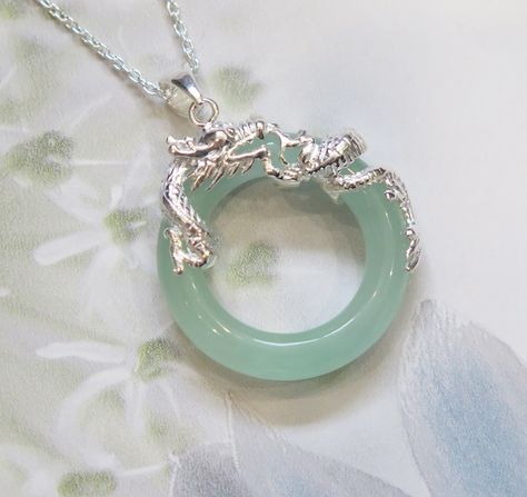 Jade Chinese Lucky Dragon Certified 925 Sterling Silver Stamped Pendant Necklace - Etsy.de Jade Accessories, Heart Energy, Jade Nails, Ethereal Jewelry, Lucky Dragon, Chinese Accessories, Chinese Jewelry, Sterling Silver Cat, Dragon Jewelry