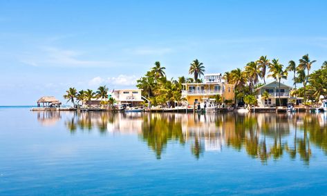 12 Cool Boutique Hotels in the Florida Keys – Wandering Wheatleys Florida Keys Hotels, Best Spring Break Destinations, Florida Keys Resorts, Spring Break Destinations, Best Boutique Hotels, Kiawah Island, Conde Nast Traveler, Island Getaway, Best Places To Live