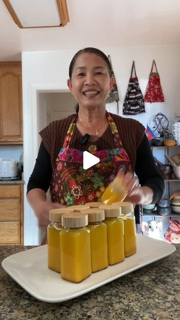 Apple Ginger Shot Recipe, Ginger And Tumeric, Immunity Shots, Ginger Shot Recipe, Ginger Shots, Turmeric Shots, Drinks Smoothies, Health Drinks, Ginger Shot