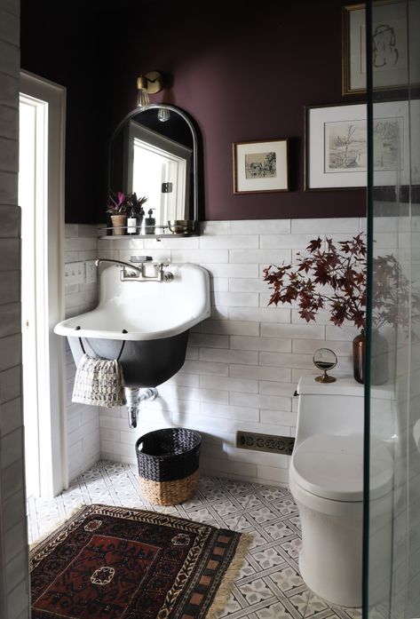 I Spy Diy, Dark Bathrooms, Purple Bathrooms, Bad Inspiration, The Tile Shop, Upstairs Bathrooms, Hus Inspiration, Rooms Reveal, Bathroom Refresh