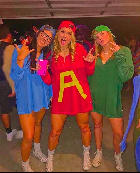 Aesthetic Halloween Costumes, Halloween Costumes Aesthetic, Trio Costumes, Kostuum Halloween, Kostum Halloween, Cute Group Halloween Costumes, Halloween Costumes For Teens Girls, Matching Halloween Costumes, Trio Halloween Costumes