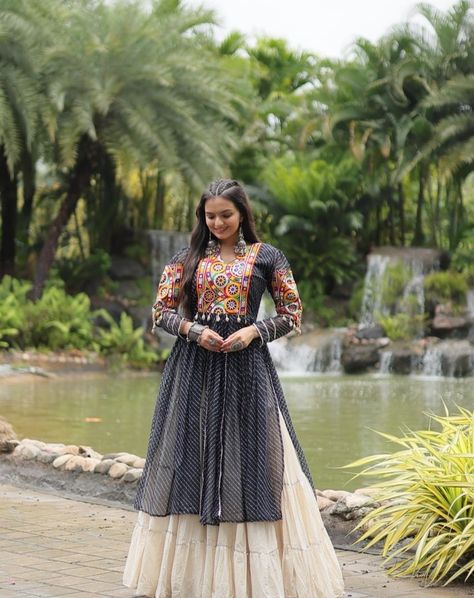 Designer Mother Daughter Chaniya Choli for Navratri 2024 #chaniyacholi #navratri #choli #kinjaldave #ghaghracholi #lehengha #black #dance #danceoutfit #viral #trending #white #red #dance #viral #viralvideos #trending #reels #wholesale #ghaghara #indiandresses #indianfashion #india #best Chaniya Choli For Navratri, Choli For Navratri, Navratri 2024, Red Dance, Ghaghra Choli, Navratri Chaniya Choli, Trending Reels, Choli Designs, Bridal Lehenga Choli