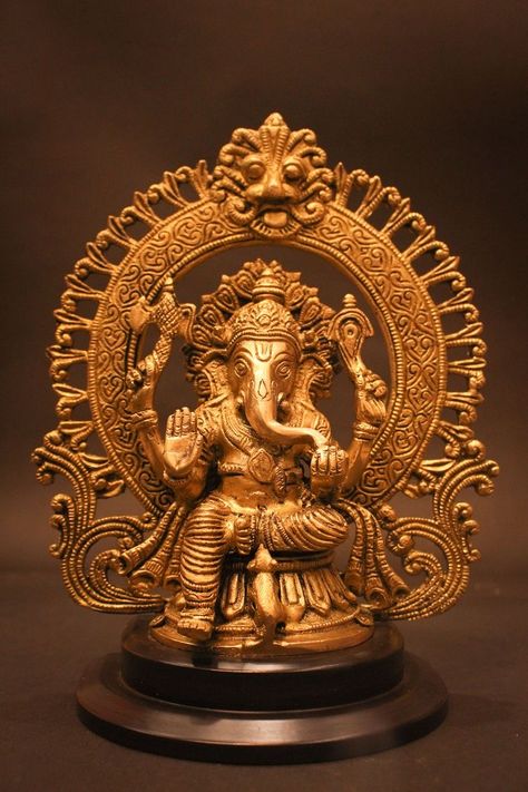 Ganesha Murti, Spiritual God, Goddess Parvati, Ganpati Bappa Wallpapers, Diwali Pooja, Shiva Shankara, Ganesh Lord, Shri Ganesh Images, Color Backgrounds