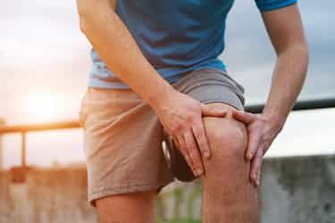 Why Are My Joints So Stiff? What Can I Do? Bursitis Knee, Knee Pain Exercises, Metabolic Disorders, Knee Exercises, Knee Pain Relief, Skin Disorders, Knee Pain, Pain Relief, Massage