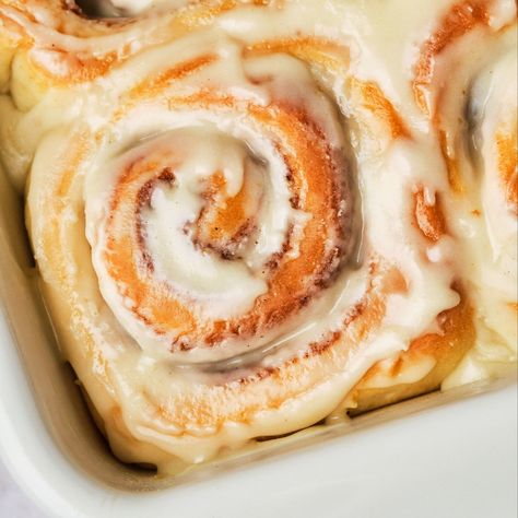 The Best Homemade Vegan Cinnamon Rolls Vegan Cinnamon Rolls, Vegan Condiments, Nutritional Yeast, Vegan Breakfast Recipes, Vegan Butter, Vegan Life, Vegan Breakfast, Cheese Frosting, Cream Cheese Frosting