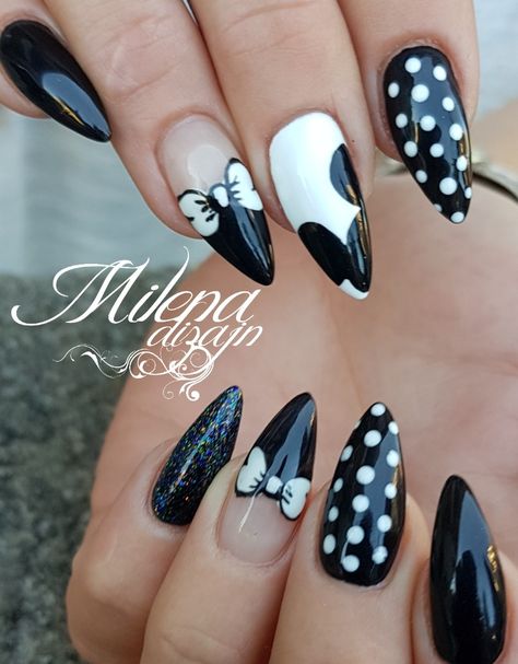 Black Minnie Mouse Nails, Goth Disney Nails, Disney Almond Shaped Nails, Mickey Mouse Nails Halloween, Disney Nails Black And White, Disney World Nails, Purple And Silver Nails, Neutral Nail Art Designs, Disneyland Nails