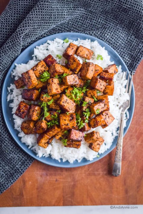 Basil Balsamic Pan Fried Tofu - (Easy Crispy 30-Minute Dinner Recipe) Ways To Cook Tofu, Balsamic Marinade, Tofu Marinade, Pan Fried Tofu, Cooking Tofu, 30 Minute Dinners, Marinated Tofu, Healthy Vegetable Recipes, Tofu Recipe