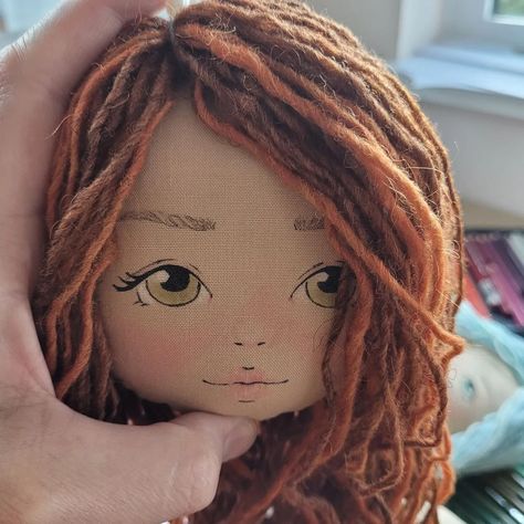 Gingermelon (Posts tagged gingermelon) Round Doll Head Pattern, Cloth Doll Faces, Rag Doll Hair, Diy Rag Dolls, Dolls Handmade Diy, Doll Face Paint, Homemade Dolls, Yarn Dolls, Cloth Dolls Handmade