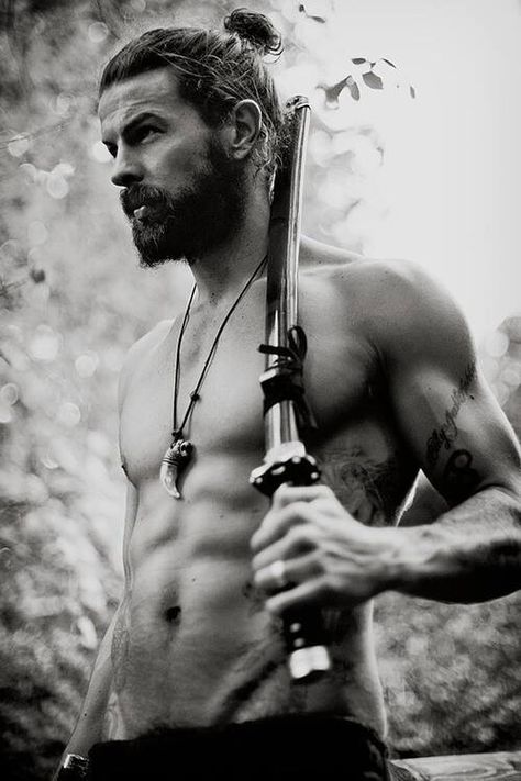 Anthony Lowther. More men should walk around shirtless holding a samurai sword. Just sayin. Barba Hipster, Man Bun Hairstyles, Beard Tattoo, Man Bun, The Perfect Guy, 인물 사진, Hair And Beard Styles, Beard Styles, Bearded Men