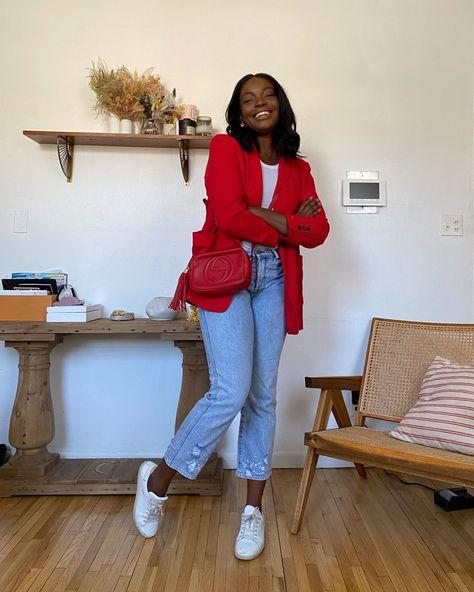 How to style a red blazer for spring/summer! Bright Color Blazer Outfit, Styling Red Blazer, Styling A Red Blazer, How To Style A Red Blazer, Blazer Rouge Outfit, Red And Denim Outfits, Red Blazer Outfits For Women, Red Blazer Outfit Casual, Red Blazer Outfit For Work