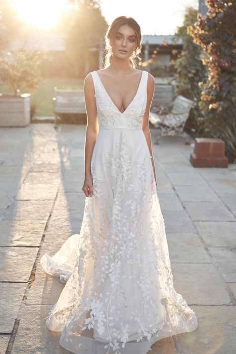 Anna Campbell Dress, Anna Campbell Wedding Dress, Anna Campbell Bridal, Wedding Dresses Kleinfeld, Tule Rok, Anna Campbell, Most Beautiful Wedding Dresses, Kleinfeld Bridal, Stunning Wedding Dresses