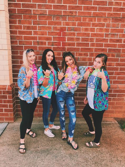 Hawaiian Hoco Outfit, Hawian Day Outfit Ideas School, Luau School Dance Outfit, Hawaiian Theme Outfit For School, Hawaiian Dress Up Day School, Hawaiian Spirit Day Outfit, Hawaiian Day Outfit, Hawaiian Day Spirit Week, Hawian Themed Outfits