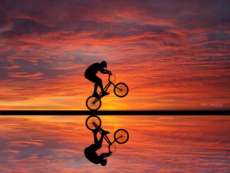 Sunset reflections by Stan Sebastian New Wallpaper Full Hd, Bicycle Wallpaper, Mountain Bike Tattoo, Cycling Photography, Bike Photography, Push Bikes, Trendy Beach, Cycling Art, Desktop Pictures