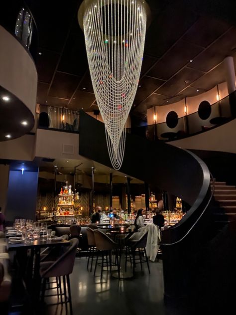 Luxury Event Decor, Dinner Places, Fancy Restaurants, Dinner Restaurants, Luxury Restaurant, Luxury Event, Fancy Restaurant, Fancy Dinner, Night Aesthetic