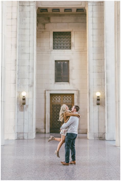 Capitol Hill and the War Memorial: The Best Nashville Engagement Session Locations from Kéra Photography featured on Nashville Bride Guide #engagementphoto #engagementphotography #nashvillengagement #engagementsession Funny Engagement Photos, Nashville Engagement, Nashville Bride, Fun Engagement Photos, Photo Shoot Location, Bride Guide, Engagement Photo Locations, Engagement Inspo, Wedding Session