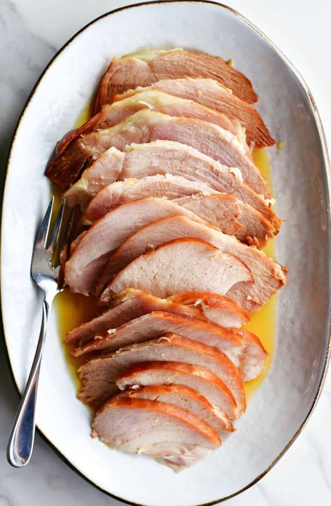 Mom's Famous Bone-In Ham Recipe Boneless Ham In Crockpot, Smoked Boneless Ham, Ham In Slow Cooker, Ham In The Crockpot, Ham In Crockpot, Boneless Ham, Ham Gravy, Recipe For Ham, Ham Recipes Crockpot