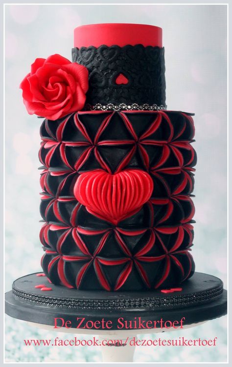 Love..... - Black and red Valentine cake with sugar red rose. Made of fondant. Valentine's Cakes, Double Barrel Cake, Sun Cake, Monkey Cake, Red Valentine, Red Cake, Valentines Day Cakes, Cake Fondant, Cakes For Women