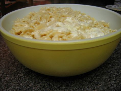 Mennonite Girls Can Cook: Klissen or Kielke or Noodles Kielke Noodles, German Noodles, Meal Sides, Mennonite Girls Can Cook, Ukrainian Food, Mennonite Recipes, Moms Cooking, Homemade Noodles, Ukrainian Recipes