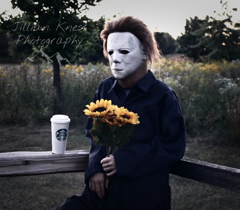 Basic bitch fall vibes mixed with horror Michael Myers Photoshoot, Pumpkin Photoshoot, Spooky Shoot, Michael Meyers, Michael Meyer, Halloween Photoshoot, Halloween Coffee, Beautiful Cover, Michael Myers