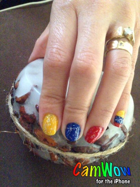 Ecuador nails design Colombia Nails Design, Ecuador Nails, Ecuadorian Flag, Ecuador Flag, Flag Nails, Nail Color, Nails Design, Ecuador, Class Ring