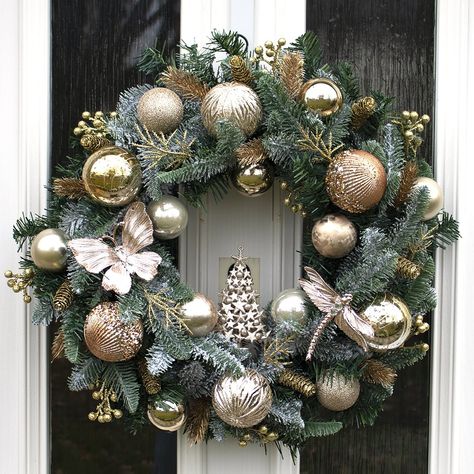 Christmas Wreaths Gold And Silver, Champagne Christmas Wreath, Rose Gold Christmas Wreath, Rose Gold Christmas Decor, Gold Ornament Wreath, Frosted Christmas Wreath, Christmas Wreath Gold, Gold Christmas Wreath, Ribbon Wreath Christmas