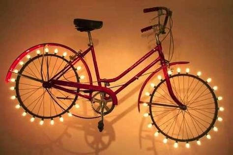 element - chandelier using recycled bicycle light-tires  by Marin Hood, San Francisco Bay Area Brewery Ideas, Bicycle Wheels, Diy Lampe, Old Bicycle, Bicycle Art, Bicycle Lights, Old Bikes, Bike Storage, Bike Lights