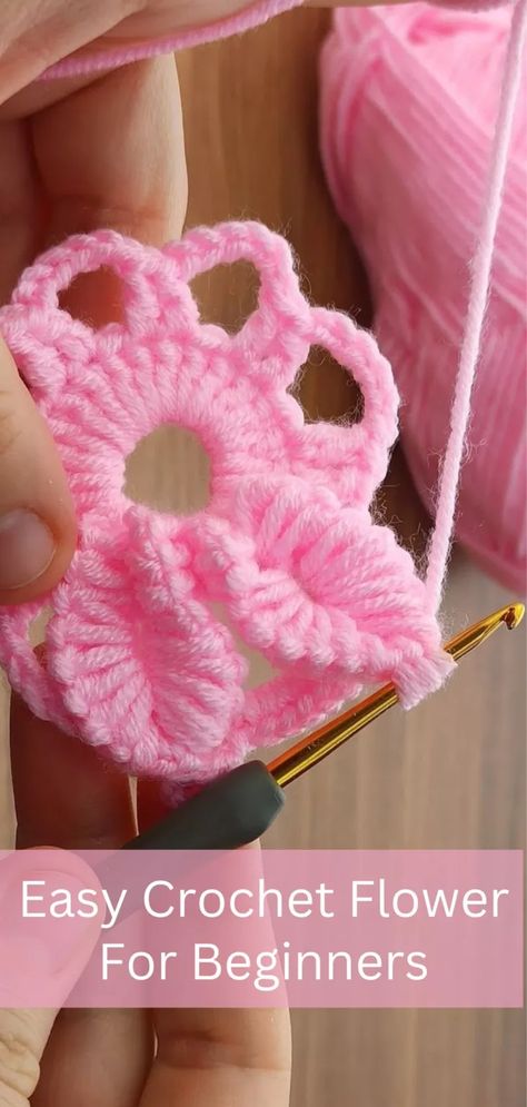 Easy Crochet Flower for beginners can be done by beginners. You will use simple crochet techniques in this project. Beginner Haken, Easy Crochet Flower, Crochet Puff Flower, Bargello Patterns, Flower Step By Step, Flowers Easy, Crochet Flowers Easy, Crochet Flowers Free Pattern, Easy Crochet Projects