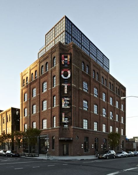 The pioneer that made Brooklyn safe for boutique hotels: the Wythe. Wythe Hotel Brooklyn, Wythe Hotel, Hotel Exterior, Exterior Signage, Nyc Hotels, New York Tours, Shutters Exterior, Luxury Boutique Hotel, Top Hotels