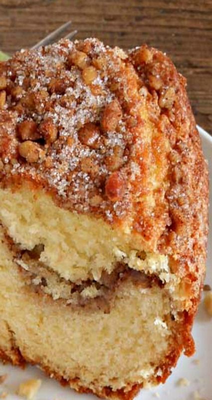 Walnut Coffee Cake, Cinnamon Streusel Coffee Cake, Crumb Coffee Cakes, Cinnamon Streusel, Sour Cream Coffee Cake, King Food, Coffee Cake Recipes, A Piece Of Cake, Piece Of Cake