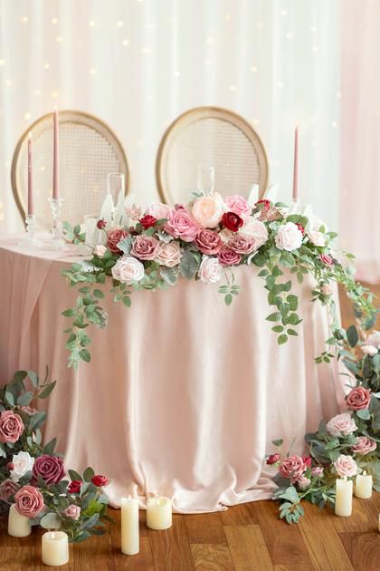 Wedding Head Table Decor, Head Table Flowers, Sweetheart Table Flowers, Head Table Wedding Decorations, Farm Wedding Reception, Wedding Head Table, Bride Groom Table, Cinnamon Rose, Table Floral Arrangements