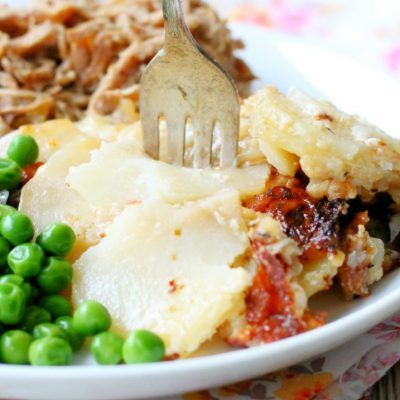 Julia Child Scalloped Potatoes - Foodtastic Mom Potatoes Dauphinoise, Julia Child Recipes, Scallop Recipes, French Classic, 9x13 Baking Dish, Scalloped Potatoes, Sliced Potatoes, Julia Child, Perfect Side Dish