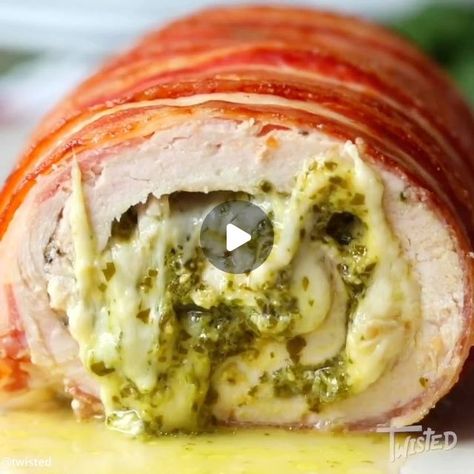 Twisted Food, Bacon Wrapped Chicken Breast, Chicken Carbonara Recipe, Bacon Roll, Chicken Pesto, Wrapped Chicken, Twisted Recipes, Supper Ideas, Chicken Rolls