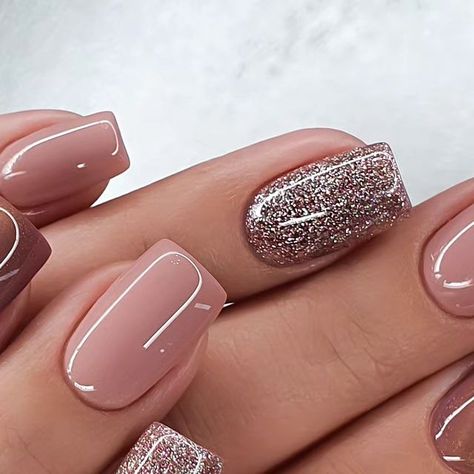 Gabriela P on Instagram: "Backstage & Dubai colour gels Celebrity Glitter Gel Crystal Shine top  #jetsetbeauty #jetsetbeautynails #merlinnails #nails #nailstagram #nailsofinstagram  #notpolish #manicure #rosegold #naturalnails #nailart #nailswag #instanails #nailporn #nokti #simplenails #bestnails #naildesign #babyboomer #shortnails #frenchombre #glitternails #nailsonfleek #frenchombrenails #nailsmagazine #russianmanicure #autumnnails #nailsdone #squarenails" Rosegold Nailart, Subtle Nails, Rose Gold Nails, Nails 2024, Glitter Gel, Nails Magazine, Square Nails, Gold Nails, Nails On Fleek