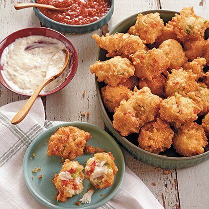 Hush Puppies Recipe, Crab Cake, Finger Foods Easy, Crab Recipes, Crab Cakes, Fabulous Foods, Croquettes, Seafood Dishes, Beignets