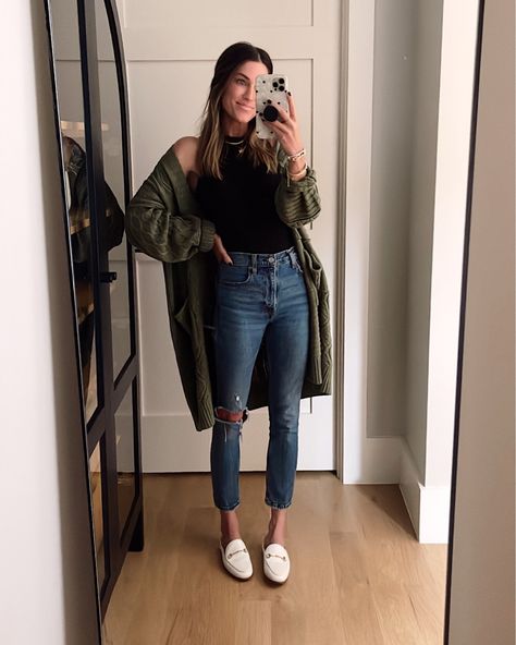 Shop AE Oversized Patchwork Cardigan and other curated products on LTK, the easiest way to shop everything from your favorite creators. Cardigan Outfit Casual, Oversized Cardigan Outfit, Day Out Outfit, The Sister Studio, Sister Studio, Job Clothes, Outfit Cardigan, Ideal Closet, Outfits Jeans