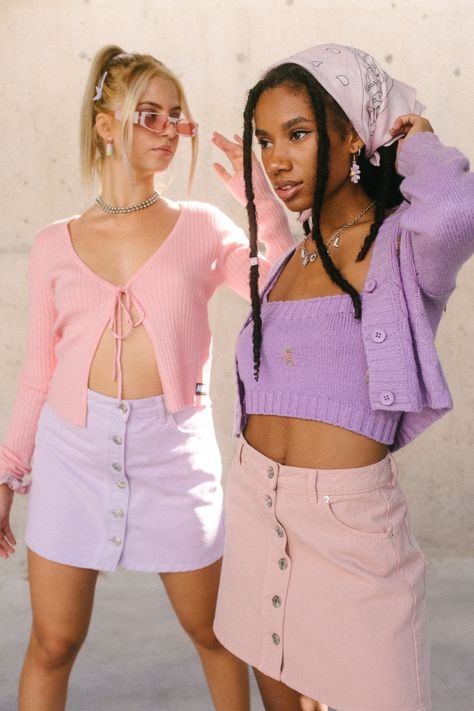 Meangirls Inspired Outfit, Pastel 90s Aesthetic, Lime Aesthetic, 90s Fashion Aesthetic, 90s Clueless, Cardigan Skirt, 2000s Outfit, Hipster Girls, Pastel Outfit