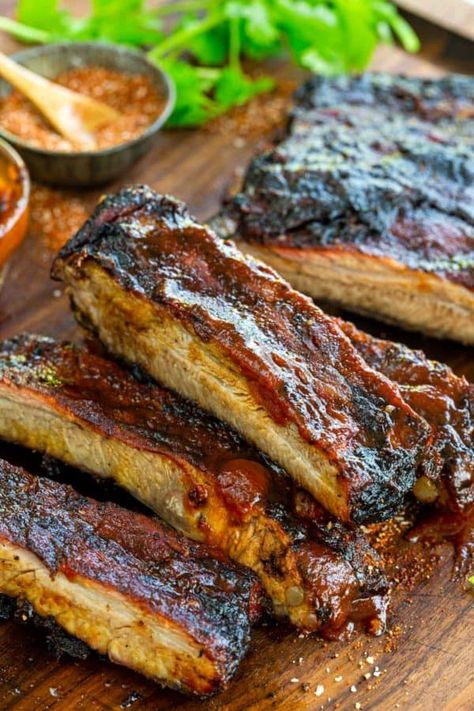 Pomegranate Vinegar, Carolina Mustard Bbq Sauce, Memphis Style Ribs, Ribs Recipes, Memphis Bbq, Ripped Recipes, Barbecue Pork Ribs, Rib Meat, Barbecue Ribs