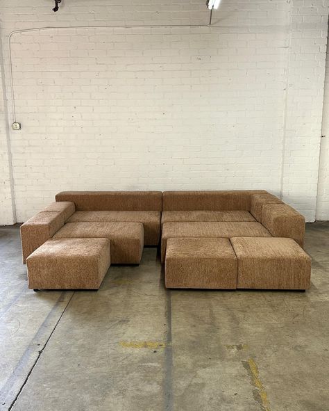 Handcrafted in house🔨 Sayulita Modular Sofa Floor model: SOLD Made to order: $3735 Dimensions: W121 D40 H22 SH14 SD27 French Provincial Sofa, Vintage Mid Century Furniture, Chenille Sofa, Modul Sofa, Baker Furniture, Modern Seating, Furniture Companies, Modular Sofa, Sofa Set