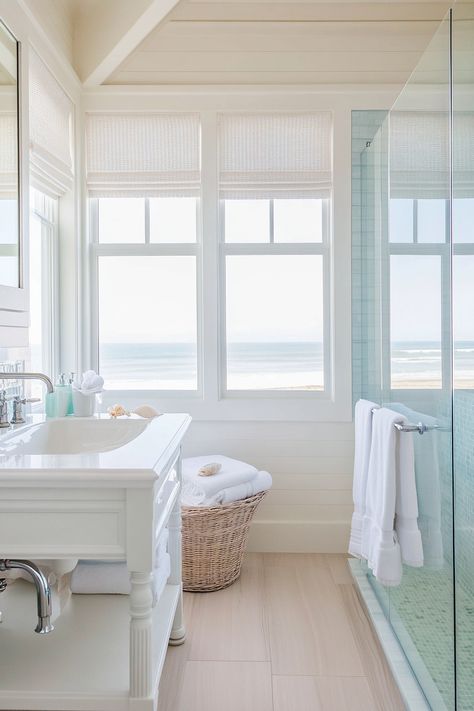 Discover modern bathroom ideas with a coastal twist! This airy design embraces natural light, soothing white tones, and minimalist decor. Perfect for creating a serene, spa-like experience in your home. #ModernBathroomIdeas #CoastalLiving #HomeDecor Coastal Modern Bathroom, Modern Bathroom Ideas, Calming Spaces, Coastal Modern, Modern Baths, Coastal Living, Minimalist Decor, Stunning View, Modern Bathroom