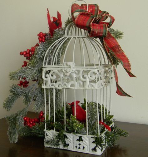 Christmas Decor Ideas With Cardinals, Decorating Bird Cages For Christmas, Christmas Bird Cage Ideas, Red Cardinal Christmas Decorations, Decorated Bird Cages Ideas, Christmas Bird Cage Decor, Bird Cage Christmas Decor Ideas, Decorative Bird Cages Ideas, Bird Cages Decorated Ideas